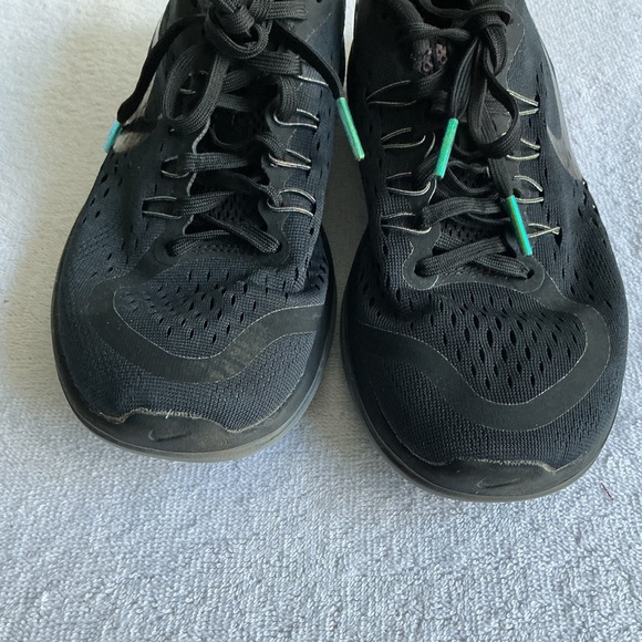 Nike Black and Blue Women's Shoes Sz 7.5 - Picture 12 of 13